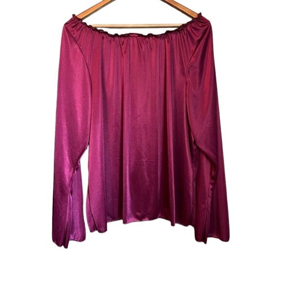 3 for $30! Torrid halloween long sleeve shirt‎ - Picture 7 of 9